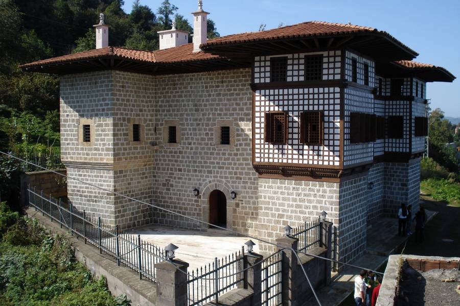 Trabzon- Sürmene Memiþaða Konaðý [Hüseyin Gümüþhan]