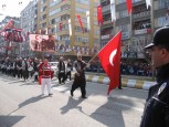 Maþallah hala dimdik [Mehmet Emin Tan]